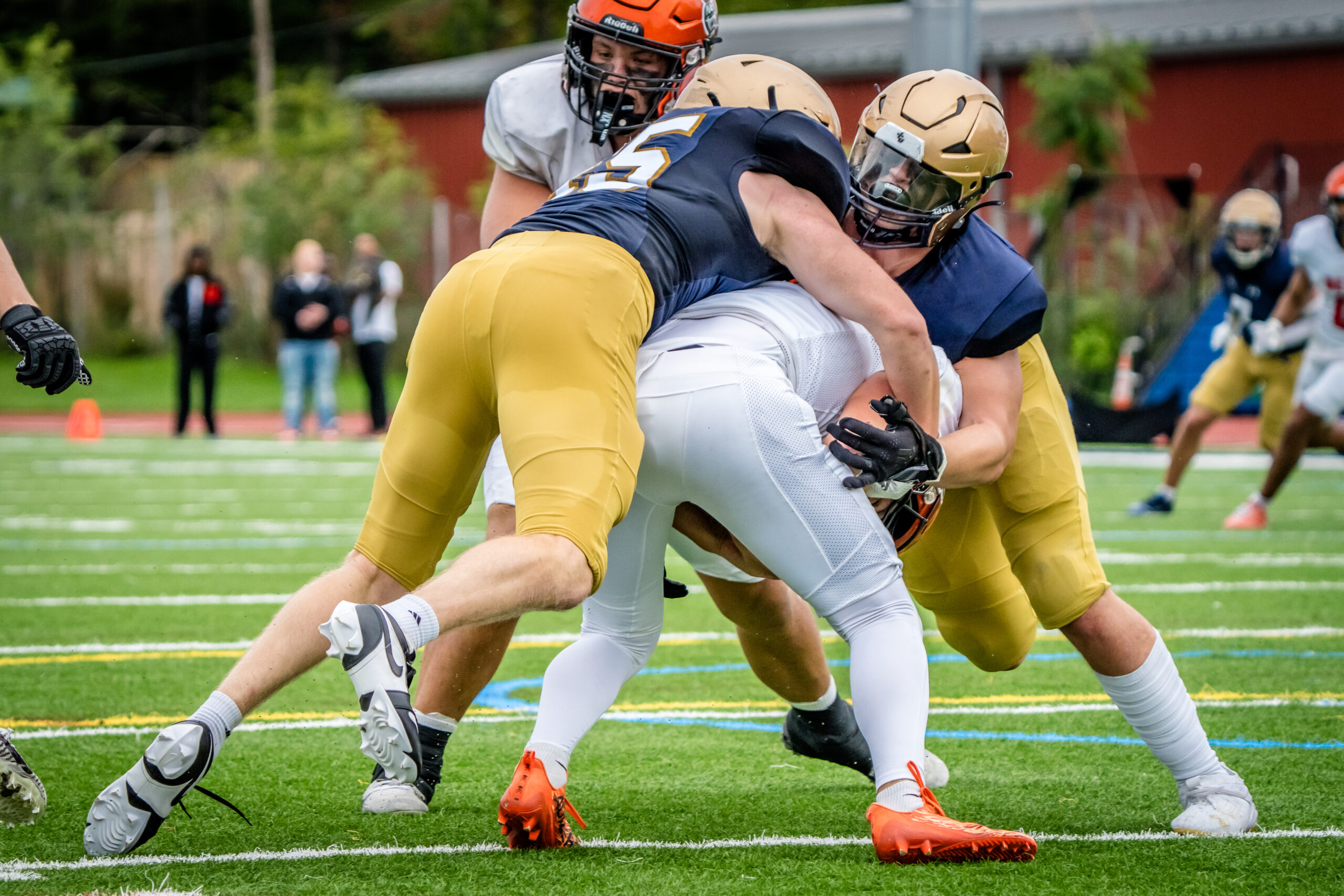 Blue Streaks Beat Berg in Home Opener