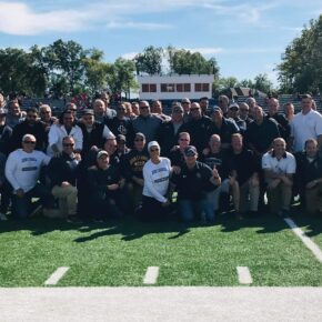 JCU Team Photo on field 